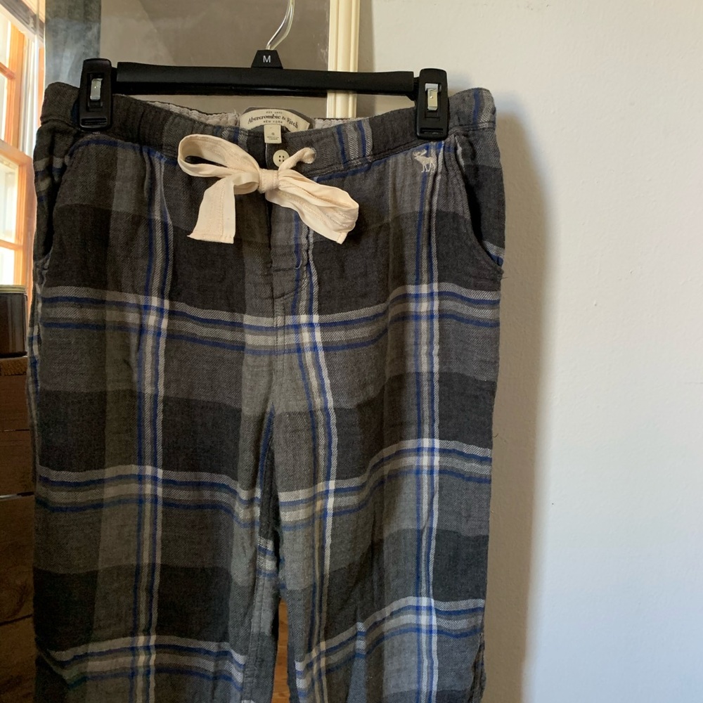 Women’s Abercrombie and Fitch pajama bottoms